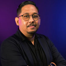 Pradhana Harsaputera S,    COO