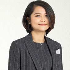 Phakkaporn Pirachat , Country Manager 