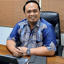 Aris Munandar Rahmatullah,  Country Manager