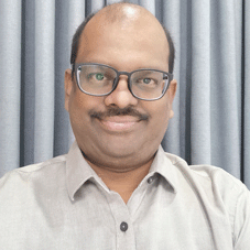 Vignendra Ganesan , Managing Partner 