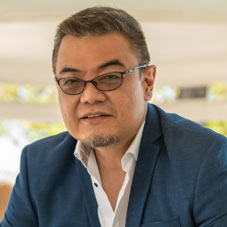 Erickson Manzano,      CEO