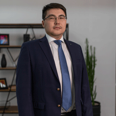 Daulet Mamayev , CMO