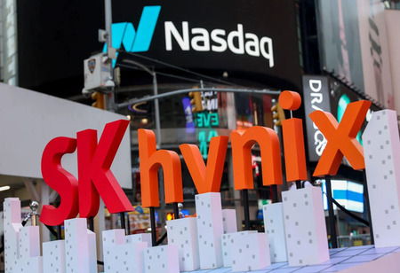 SK Hynix Starts US AI Chip Output, Sees Chip Shortage in 2030 img
