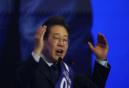 Lee: USFK Assets' Relocation Will Not Impact Korea's Defense