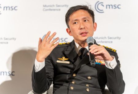 Brunei, Singapore Mark 50 Years of Defense Ties