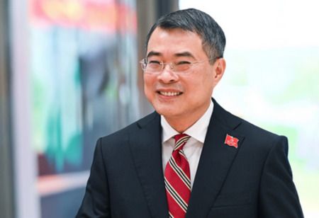 PM Emphasises Need for Governance Shift to Drive Growth