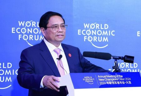 Viet Nam Places Top Priority on Ties With China: PM