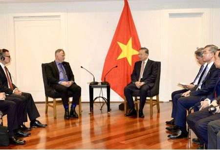 To Lam Cites Mineral, High-Tech Ties With Australian Firms