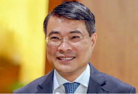 PM Calls for No Shortages of Electricity and Fuel