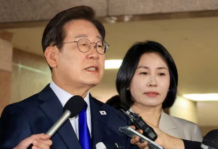 President Lee Promotes K-food on Primetime TV