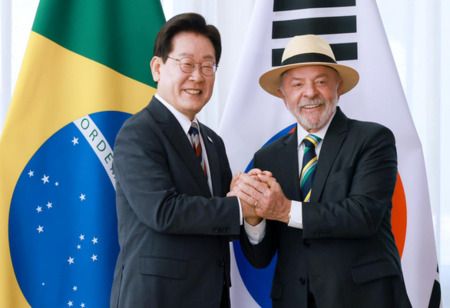 Lee Calls Aircraft and Minerals for Cooperation With Brazil