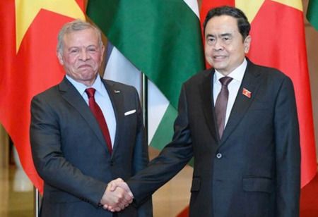 Top Vietnamese Legislator Meets Visiting Jordanian King
