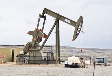 Oil plunges After US, Iran Ceasefire Deal to Reopen Strait of Hormuz