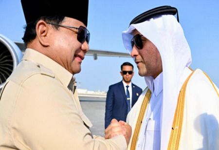 Prabowo Welcomes Qatari Deputy PM at Merdeka Palace