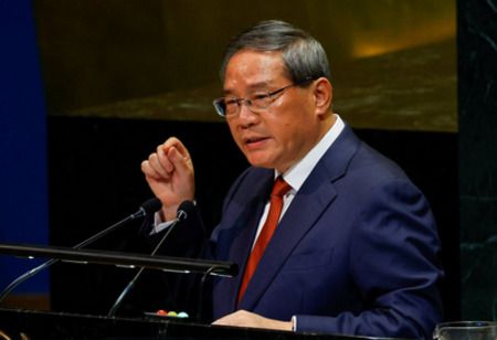 Li Qiang Urges Decisive Actions, More to Ignite Economic Growth