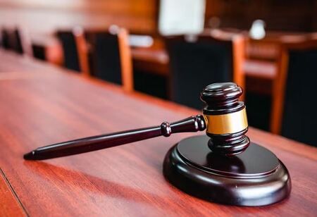 Amazon, Apple Request $223,000 Legal Fees as Sanction in US Consumer Lawsuit