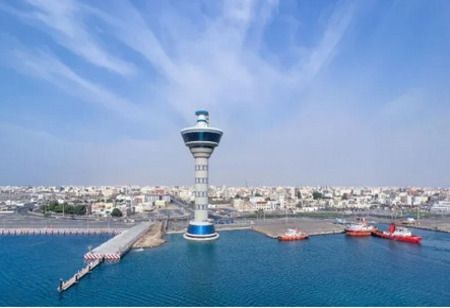 Saudis Give Oil Buyers Red Sea Option as Hormuz Crisis Persists