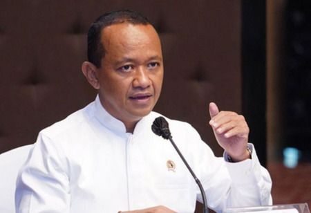 Coal Output to be Reduced to Lift Prices: Minister