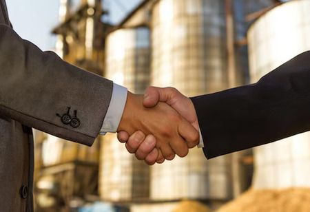 AM Green, JERA Ink Long Term Supply Agreement for Green Ammonia