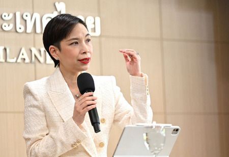 Bank of Thailand Intervenes to Slow Currency Moves