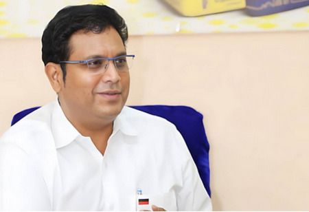 Tamil Nadu Industry Minister Visits HD Hyundai’s Shipyard