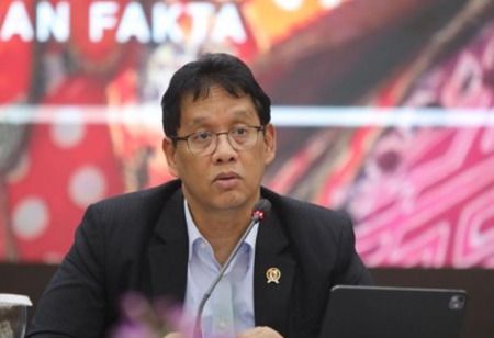 Indonesia Widens Budget Deficit to Avert Economic Crisis