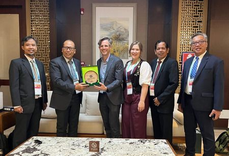 RI, China Reiterate Partnership in Energy and Climate Action