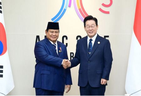 Korean, Indonesian Leaders Talk Deepening Bilateral Cooperation
