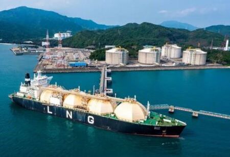 LNG Traders Change Course of Four US Cargoes from Europe to Asia